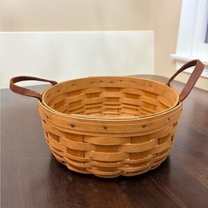 Longaberger Darning Basket with Leather Handles